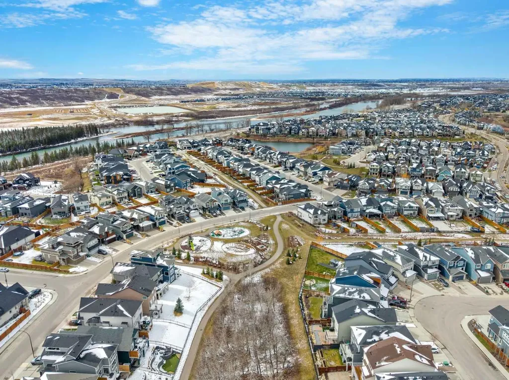 167 Cranbrook Square SE Calgary AB T3M 3E3