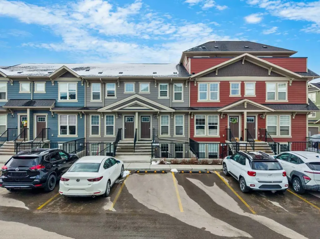 167 Cranbrook Square SE Calgary AB T3M 3E3