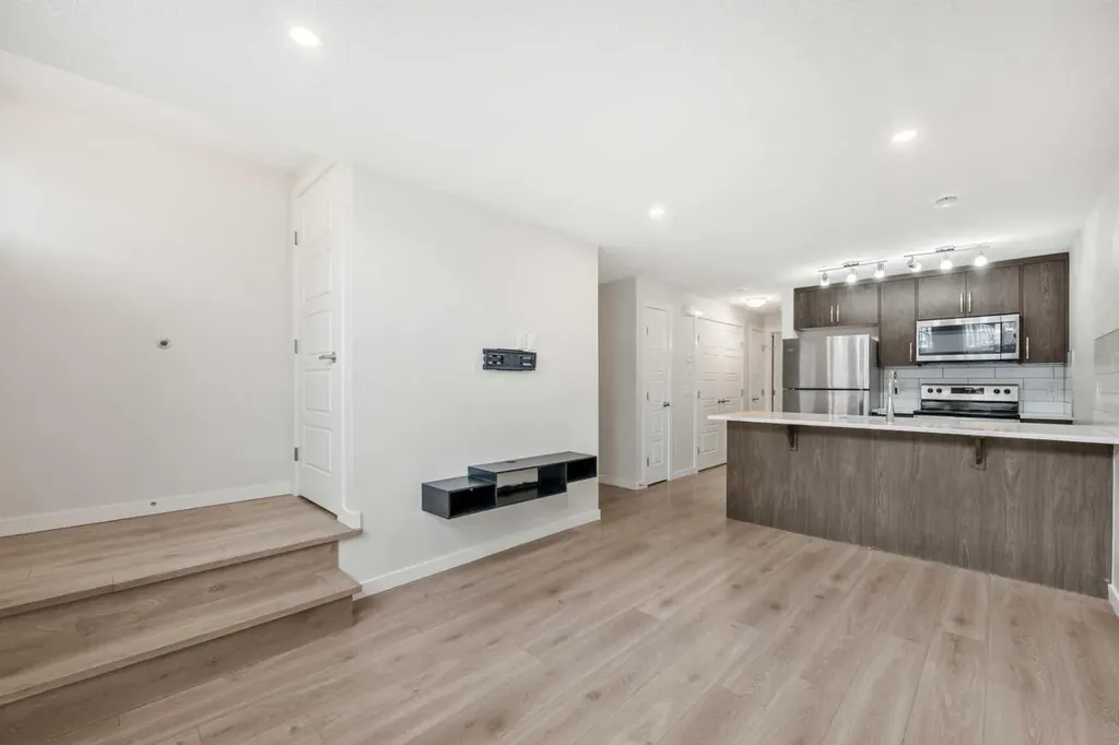 167 Cranbrook Square SE Calgary AB T3M 3E3