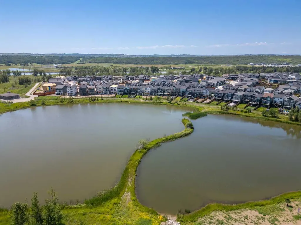 167 Cranbrook Square SE Calgary AB T3M 3E3
