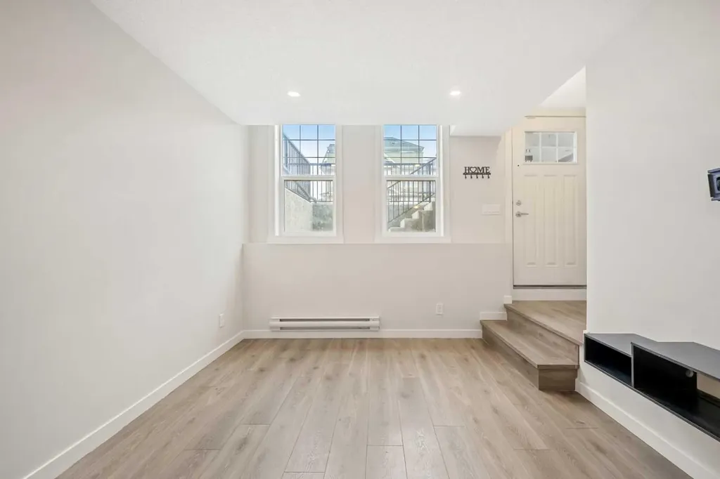 167 Cranbrook Square SE Calgary AB T3M 3E3