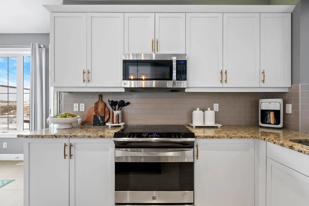 178 Windridge Road SW Airdrie AB T4B 3R9