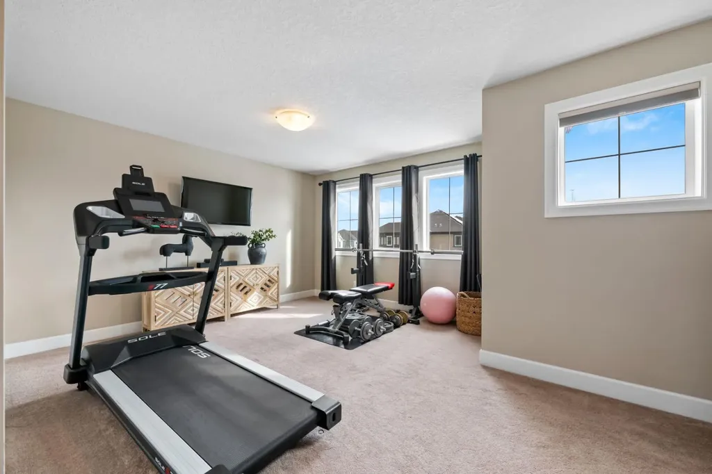 178 Windridge Road SW Airdrie AB T4B 3R9