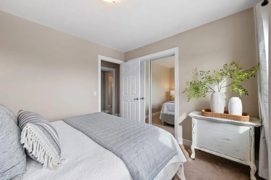 178 Windridge Road SW Airdrie AB T4B 3R9