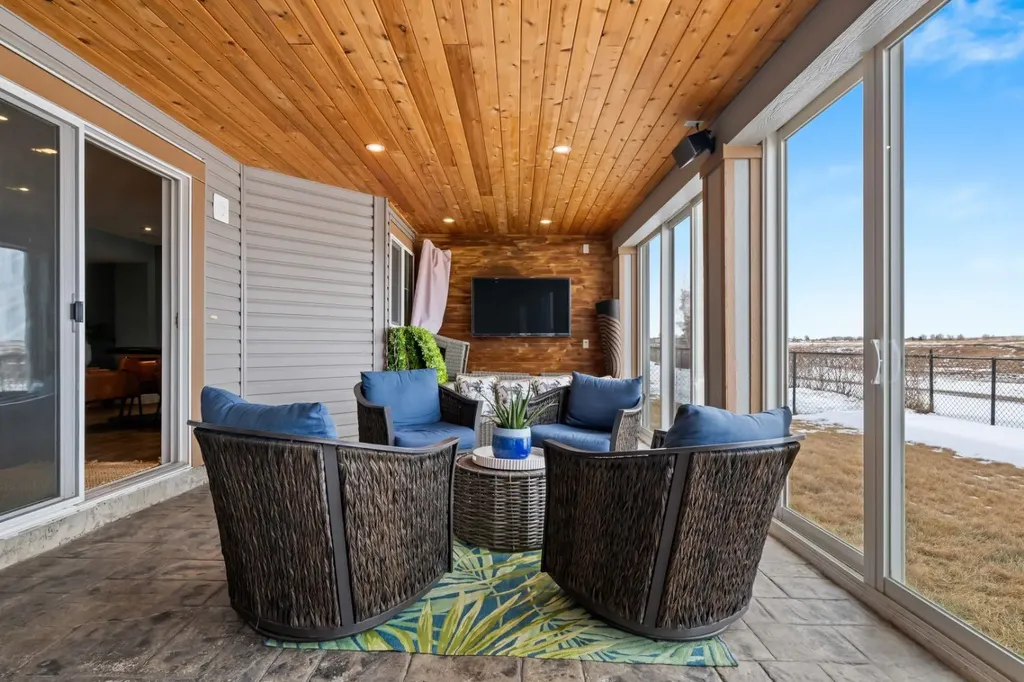 178 Windridge Road SW Airdrie AB T4B 3R9