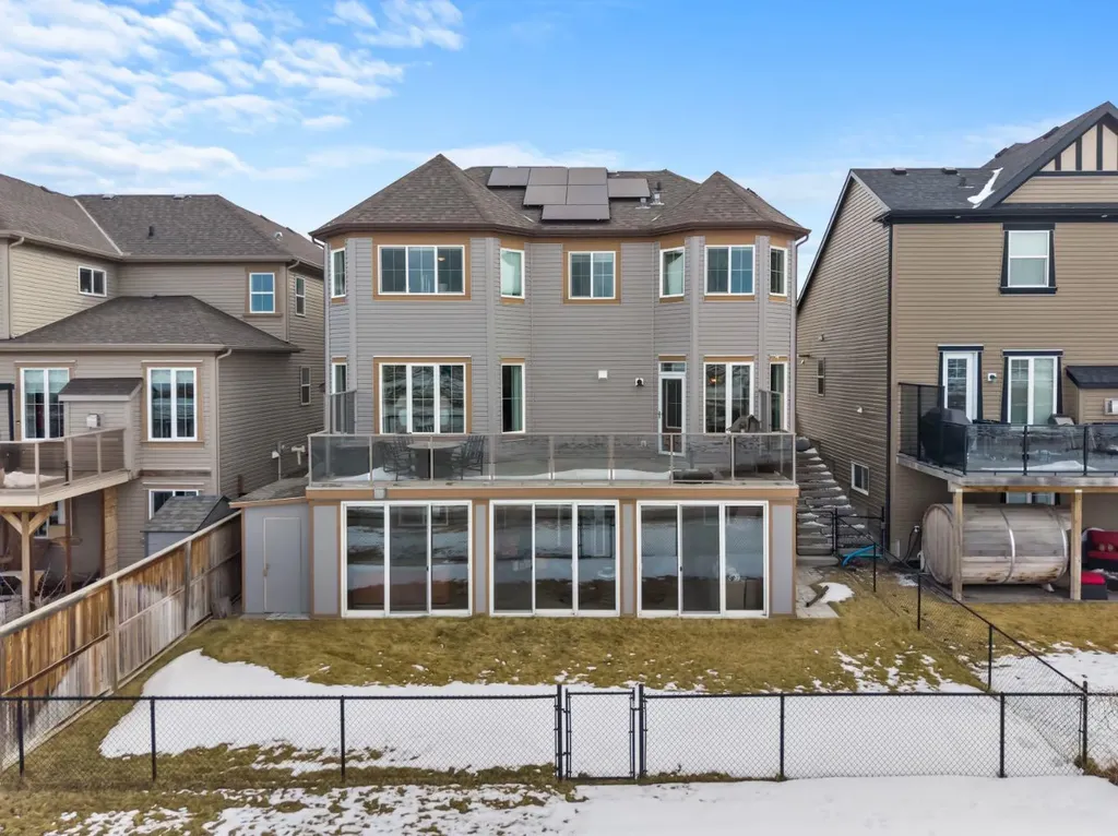 178 Windridge Road SW Airdrie AB T4B 3R9