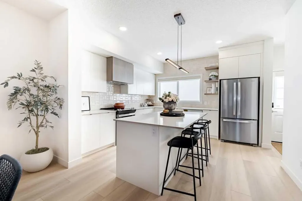 137 Drystone Green NW Calgary AB T3R 2M1