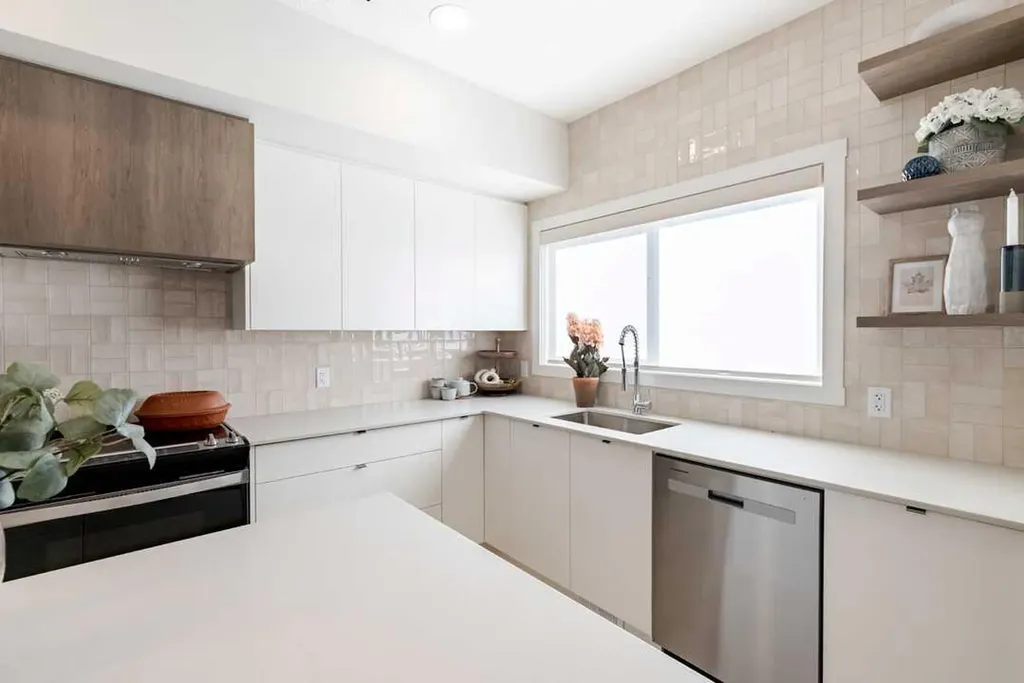 137 Drystone Green NW Calgary AB T3R 2M1