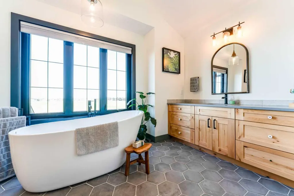 464 Muirfield Crescent Lyalta AB T0J1Y1