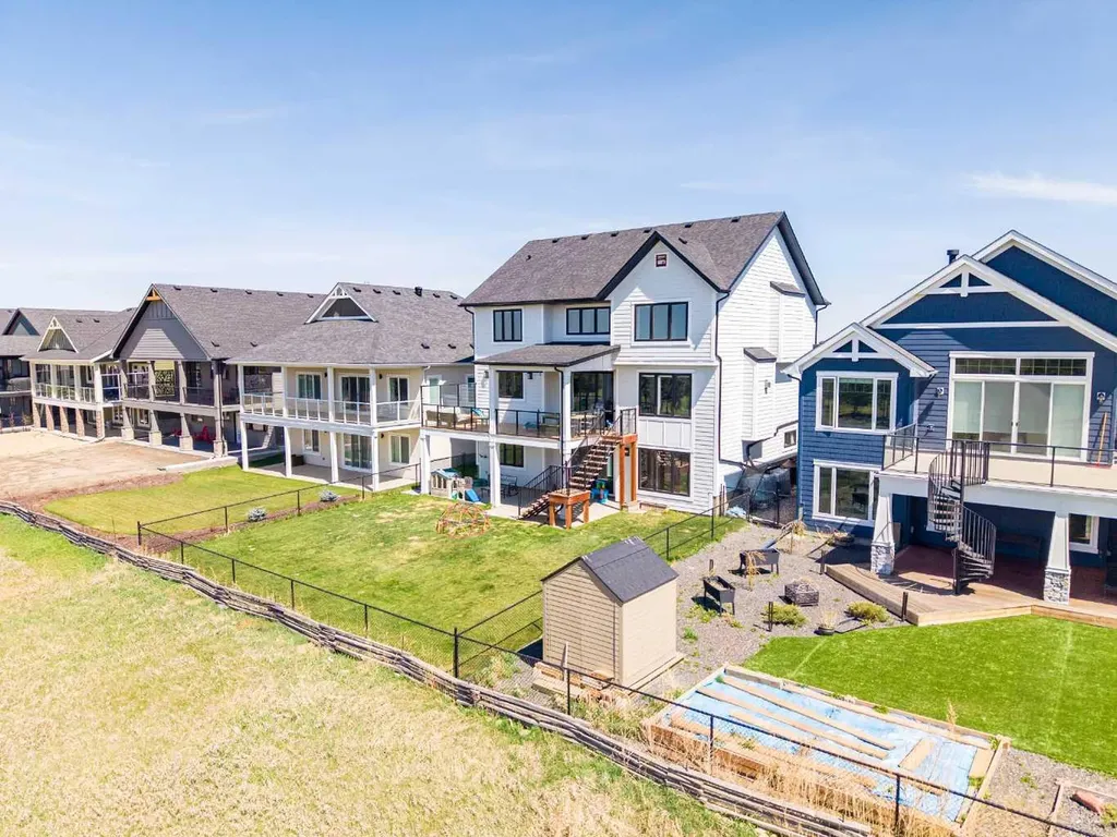 464 Muirfield Crescent Lyalta AB T0J1Y1