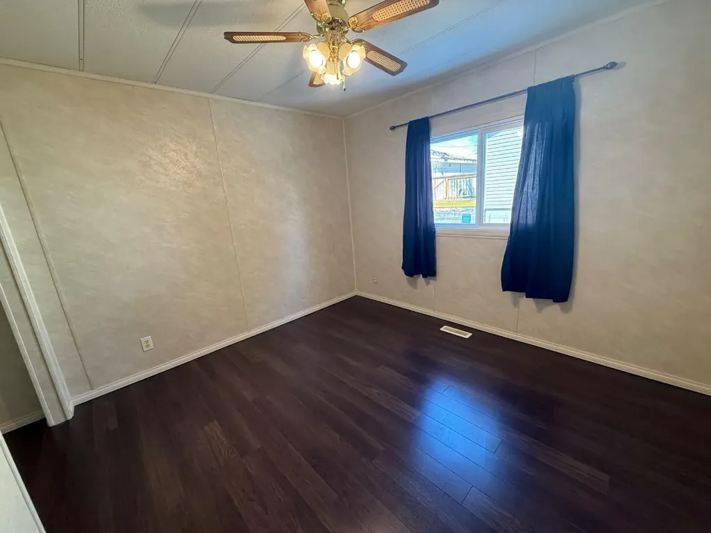 317 Hillside Avenue Carbon AB T0M 0L0