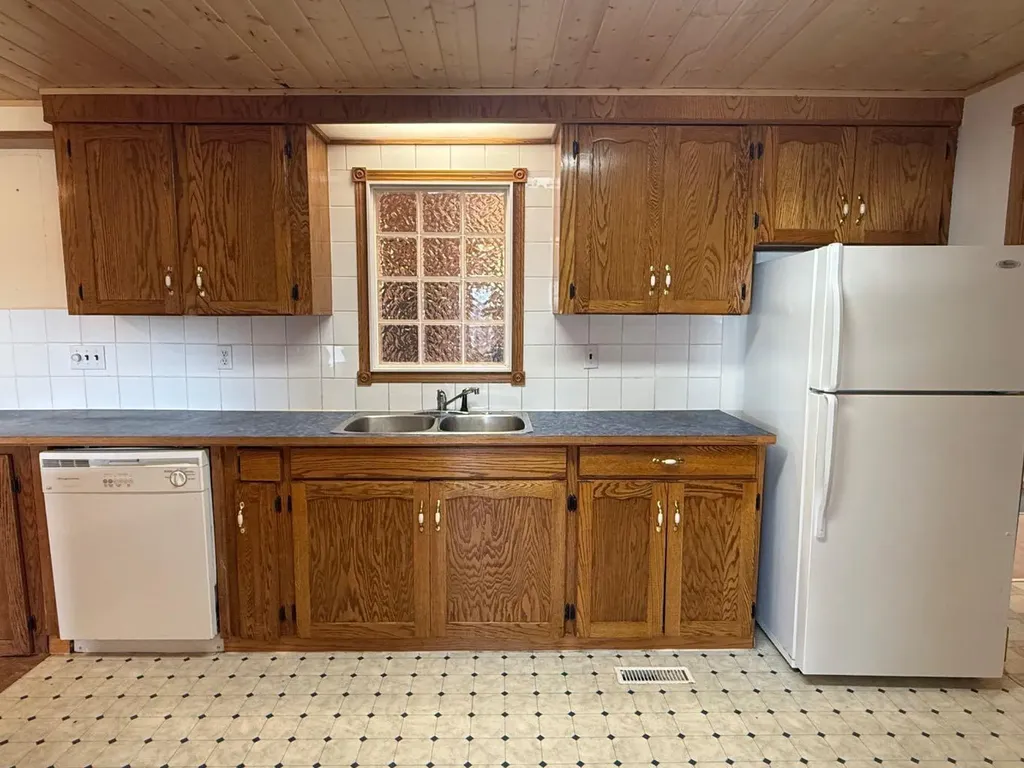 317 Hillside Avenue Carbon AB T0M 0L0