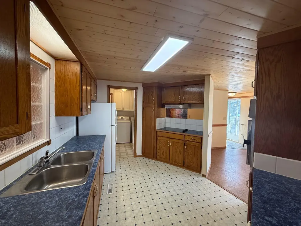 317 Hillside Avenue Carbon AB T0M 0L0