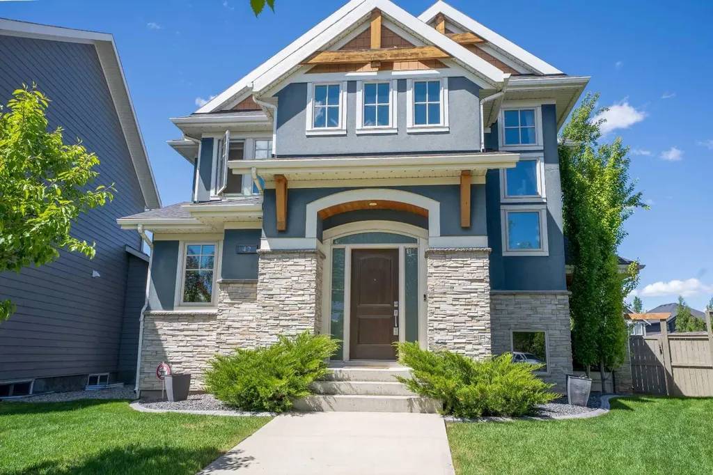 42 Cooperstown Court SW Airdrie AB T4B 2C5