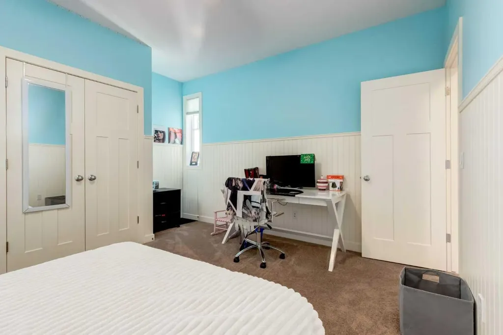 42 Cooperstown Court SW Airdrie AB T4B 2C5