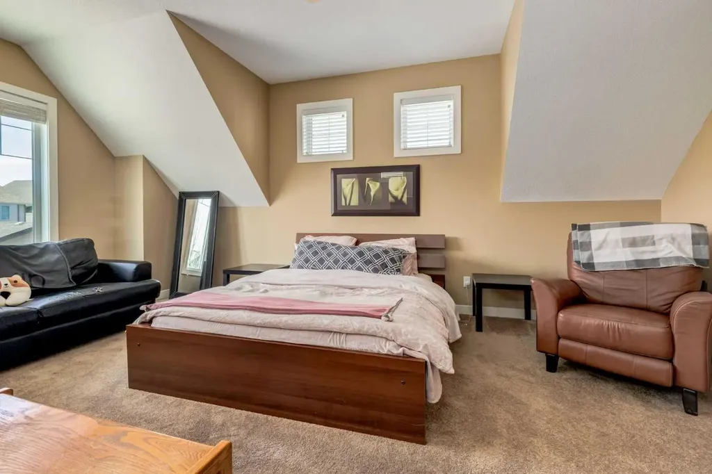 42 Cooperstown Court SW Airdrie AB T4B 2C5