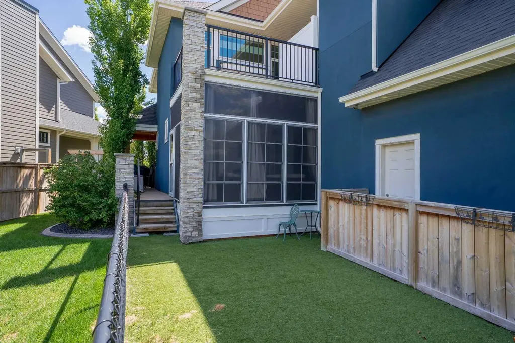 42 Cooperstown Court SW Airdrie AB T4B 2C5