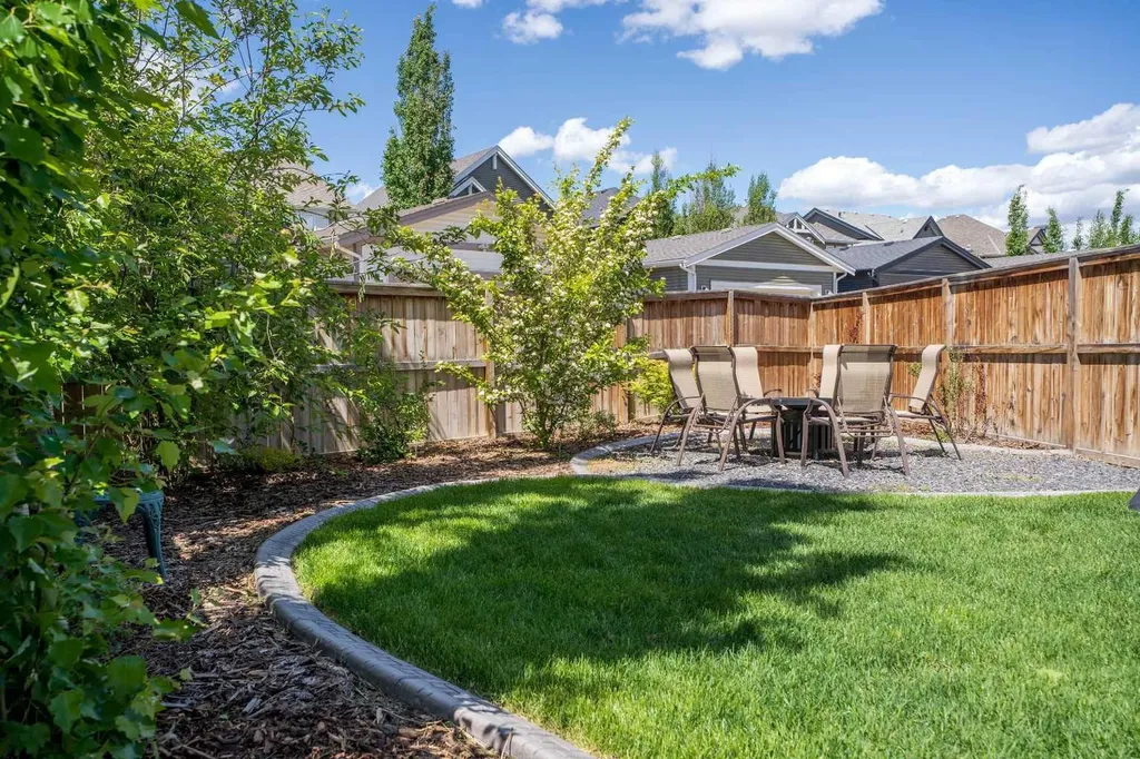 42 Cooperstown Court SW Airdrie AB T4B 2C5