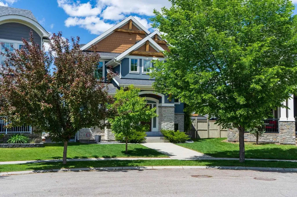 42 Cooperstown Court SW Airdrie AB T4B 2C5