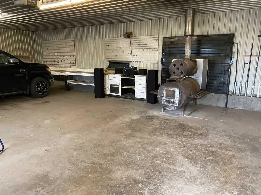 60037 Twp Road 725 Clairmont AB T8X 4R4