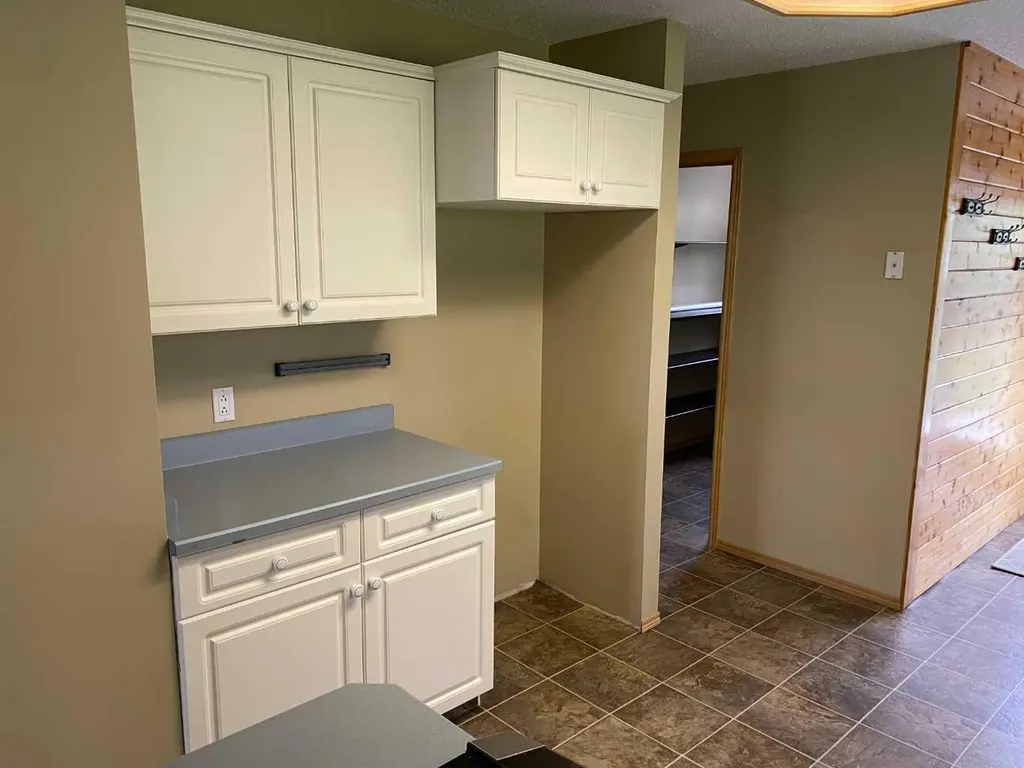 60037 Twp Road 725 Clairmont AB T8X 4R4