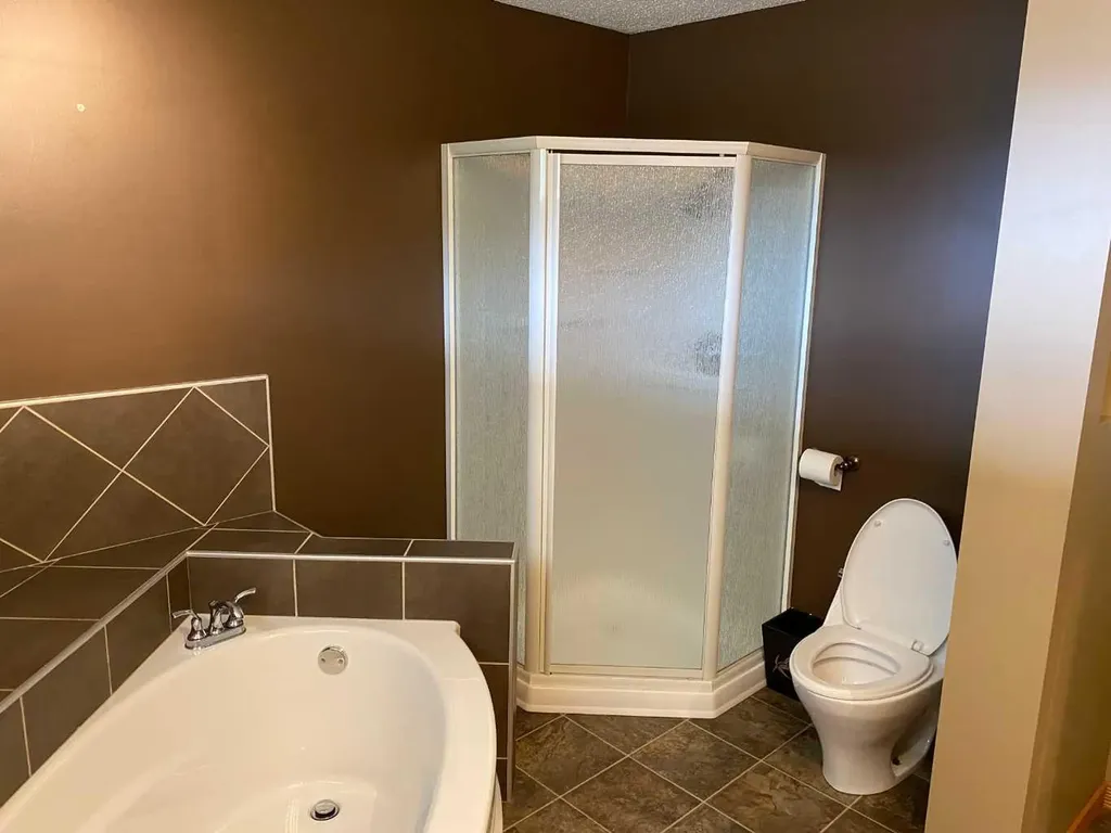 60037 Twp Road 725 Clairmont AB T8X 4R4