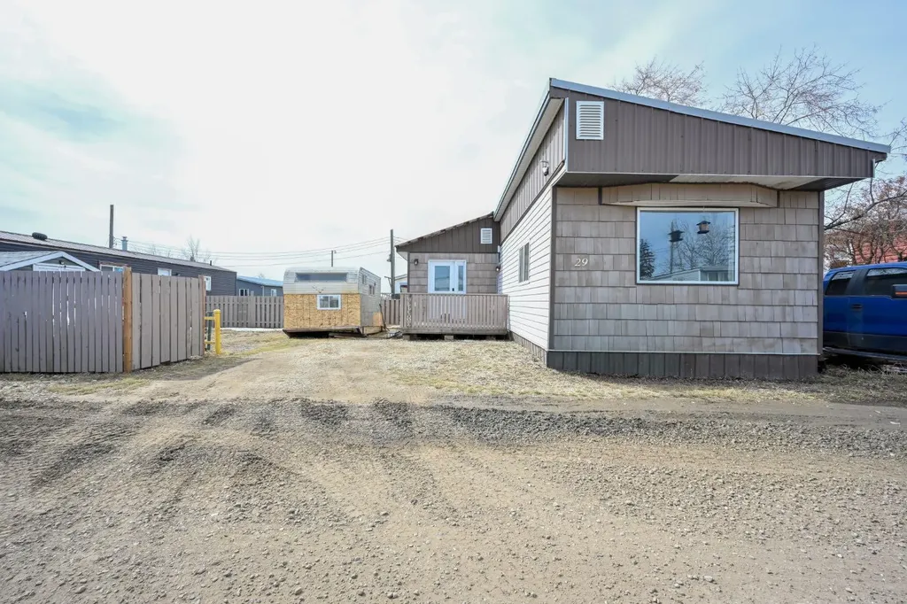 55011 714 Township Grande Prairie AB T8X 4A9