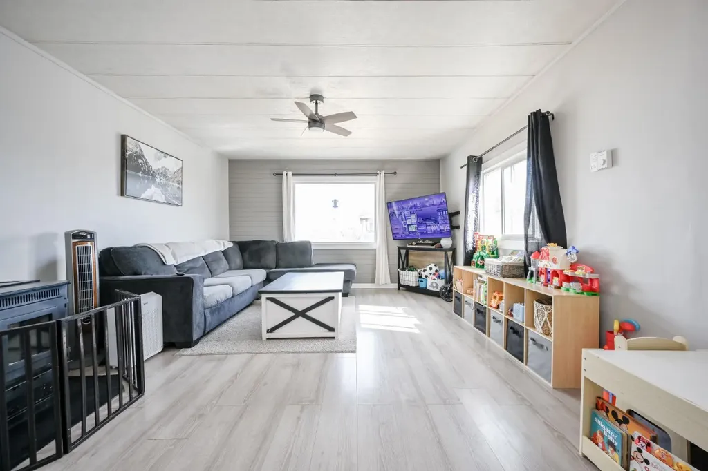 55011 714 Township Grande Prairie AB T8X 4A9