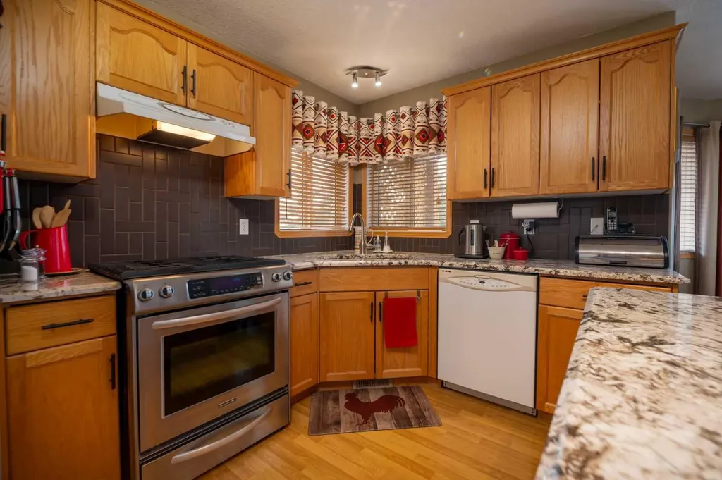 4513 27 Street Athabasca AB T9S 1N4