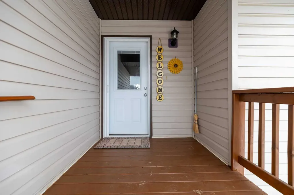 4513 27 Street Athabasca AB T9S 1N4