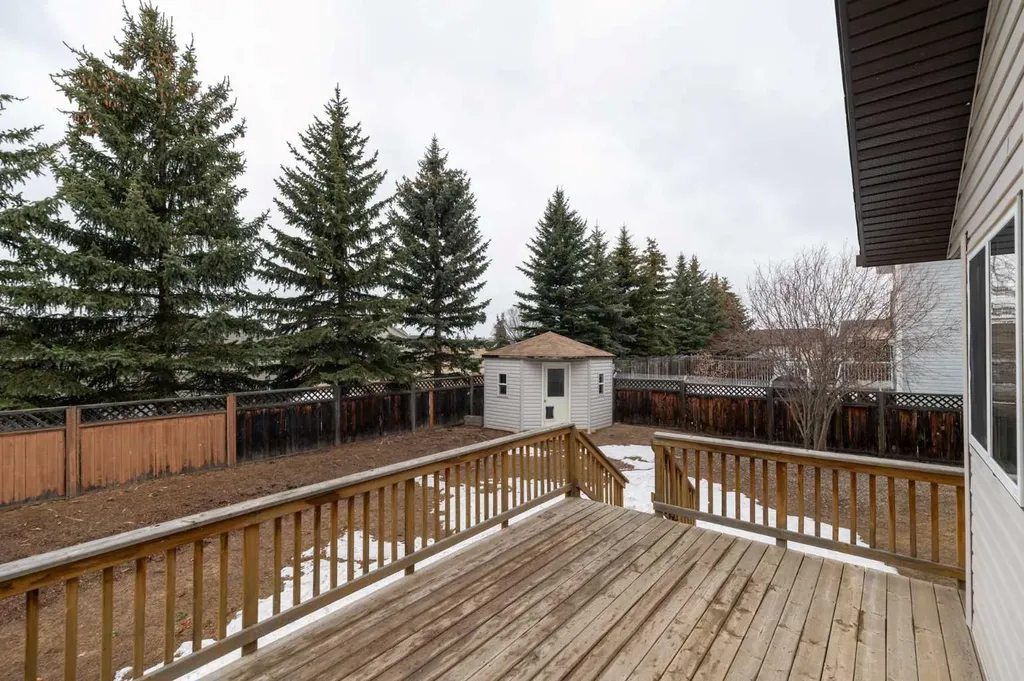 4513 27 Street Athabasca AB T9S 1N4