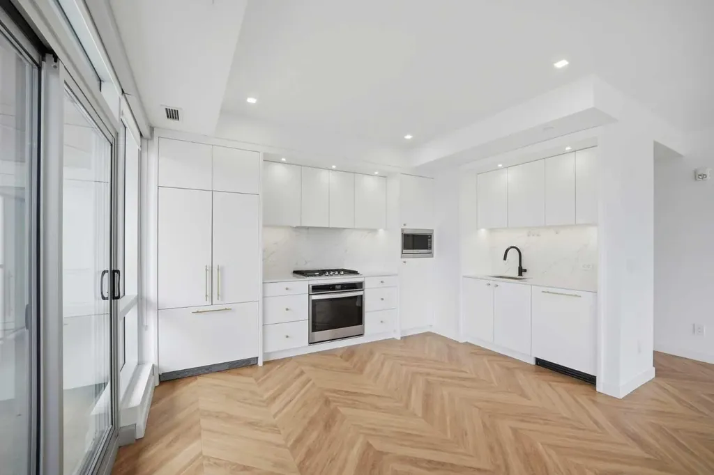 8445 Broadcast Avenue SW Calgary AB T3H 6B5