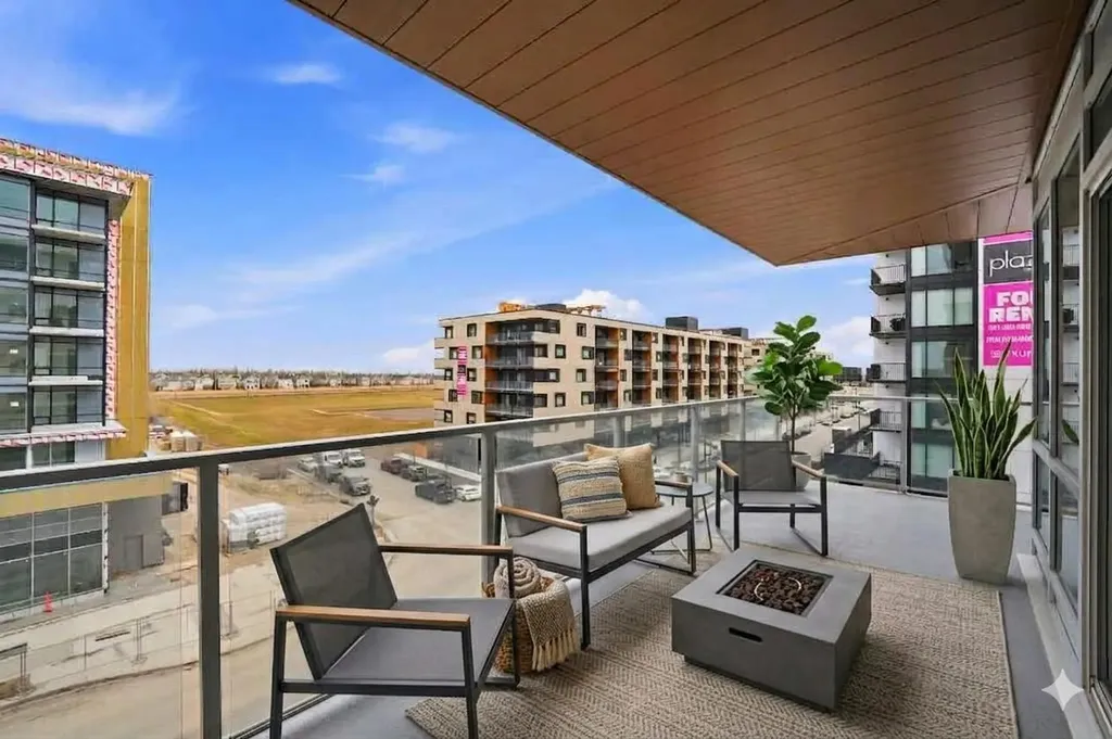 8445 Broadcast Avenue SW Calgary AB T3H 6B5