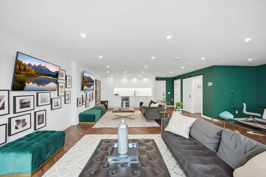 8445 Broadcast Avenue SW Calgary AB T3H 6B5