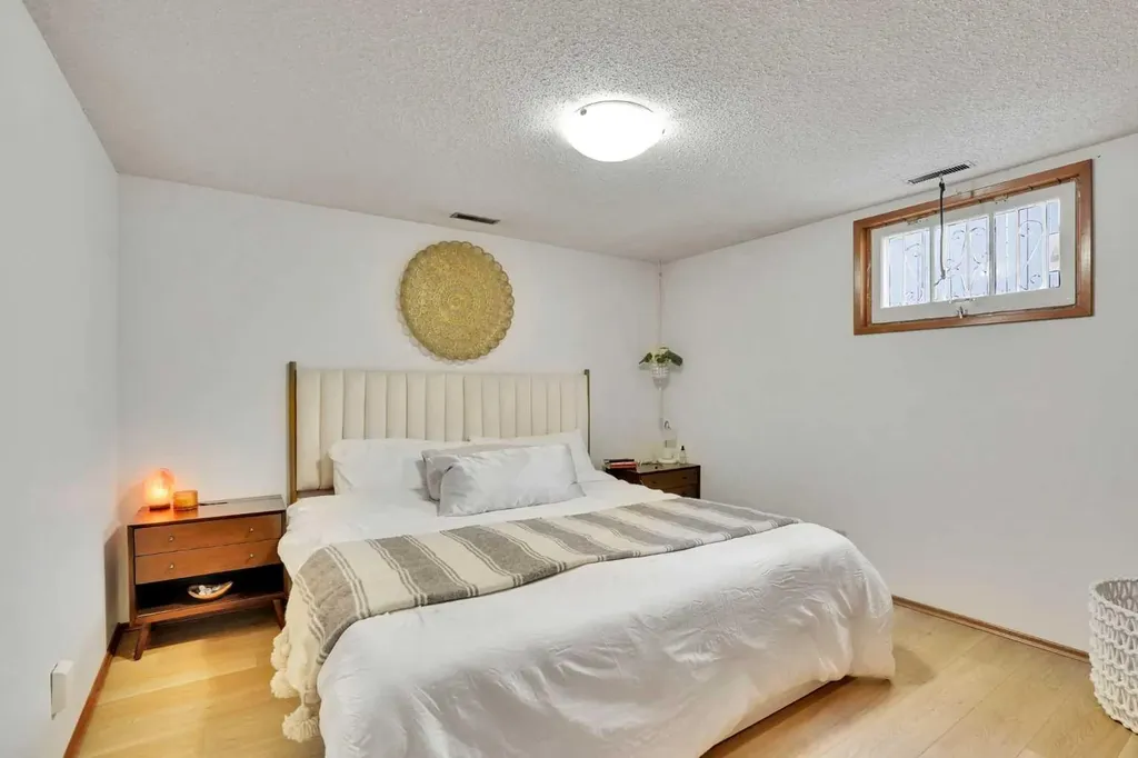 36 Malibou Road SW Calgary AB T2V1W8