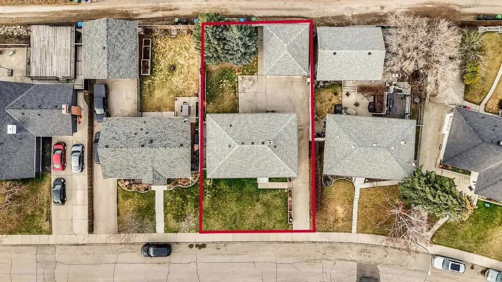 36 Malibou Road SW Calgary AB T2V1W8