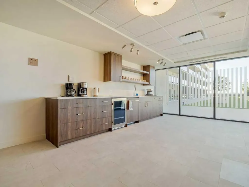 102 Scenic Drive N Lethbridge AB T1H 5L9