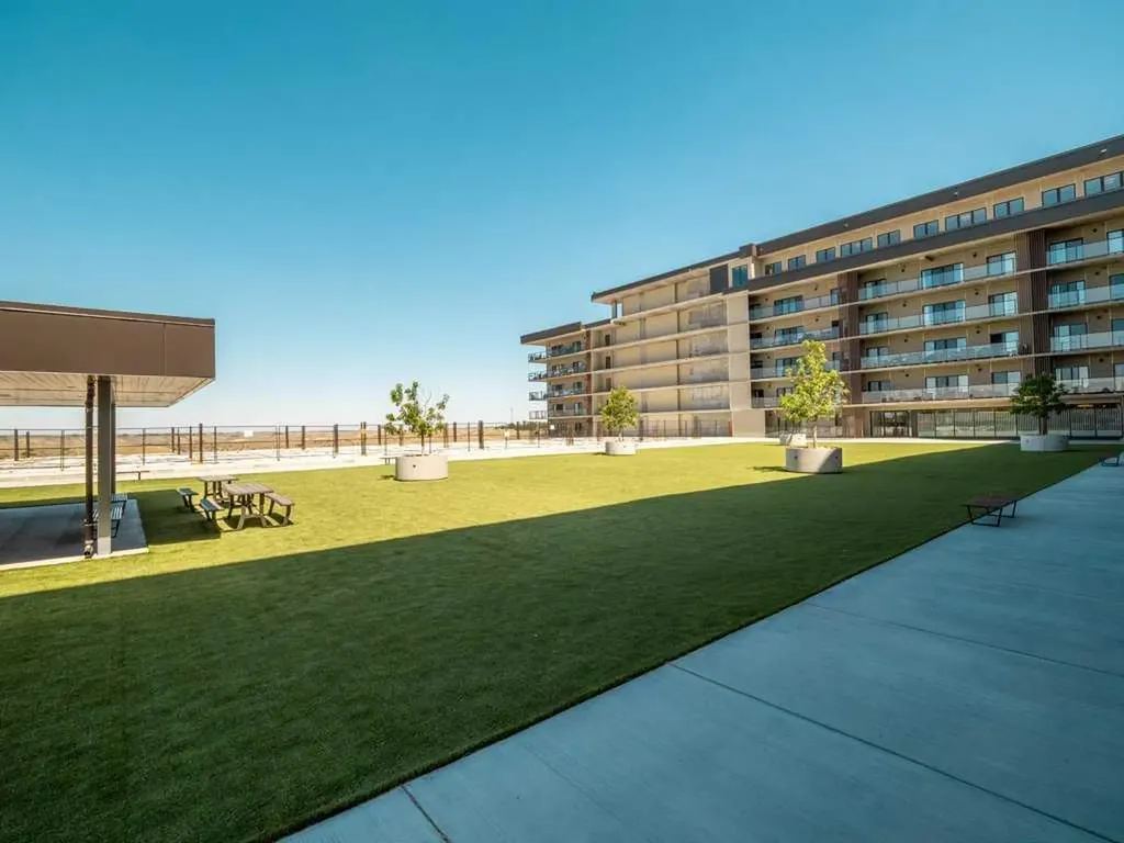 102 Scenic Drive N Lethbridge AB T1H 5L9