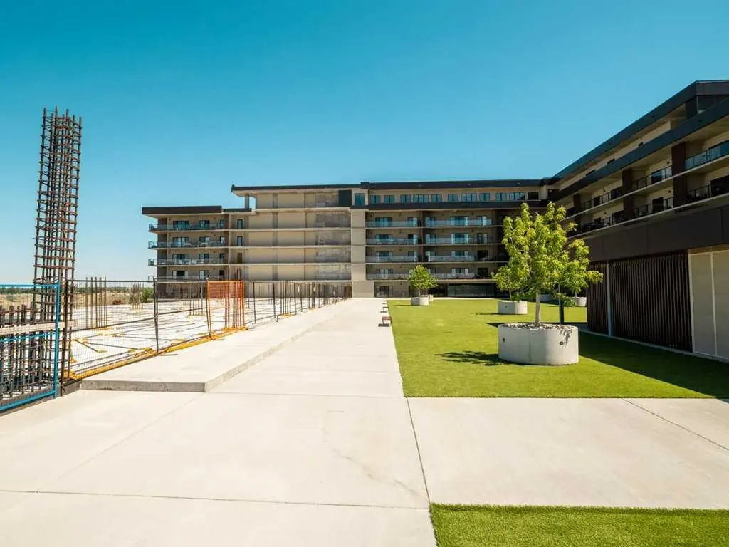 102 Scenic Drive N Lethbridge AB T1H 5L9