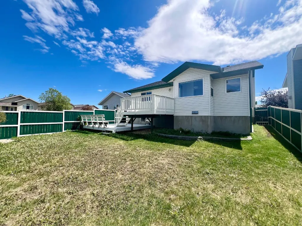 48 Duval Close Red Deer AB T4R2Y7