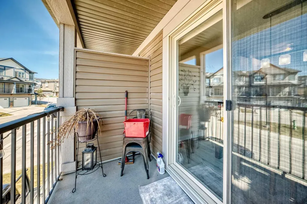 434 Sage Hill Grove NW Calgary AB T3R 0Z8