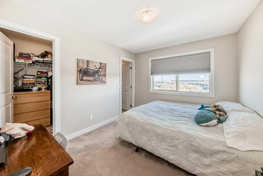 434 Sage Hill Grove NW Calgary AB T3R 0Z8