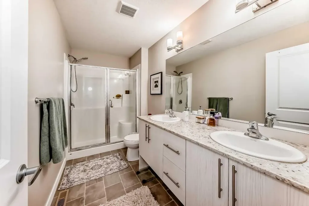 434 Sage Hill Grove NW Calgary AB T3R 0Z8