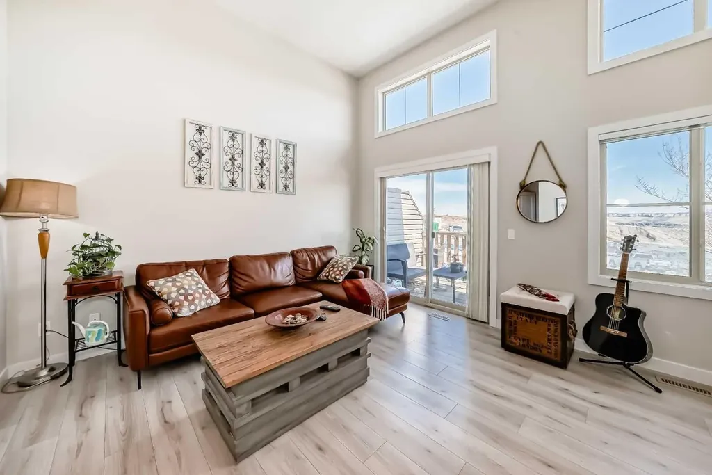 434 Sage Hill Grove NW Calgary AB T3R 0Z8