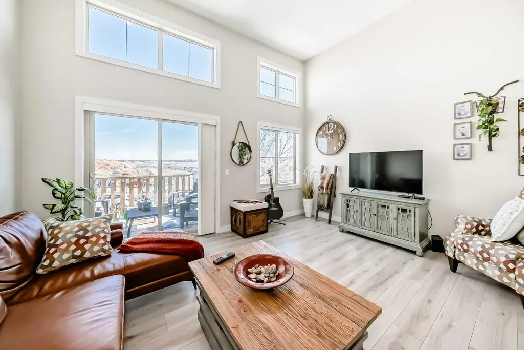 434 Sage Hill Grove NW Calgary AB T3R 0Z8