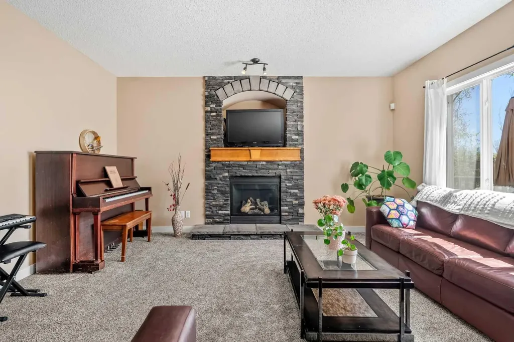 212 Crystal Green Place Okotoks AB T1S 2N4