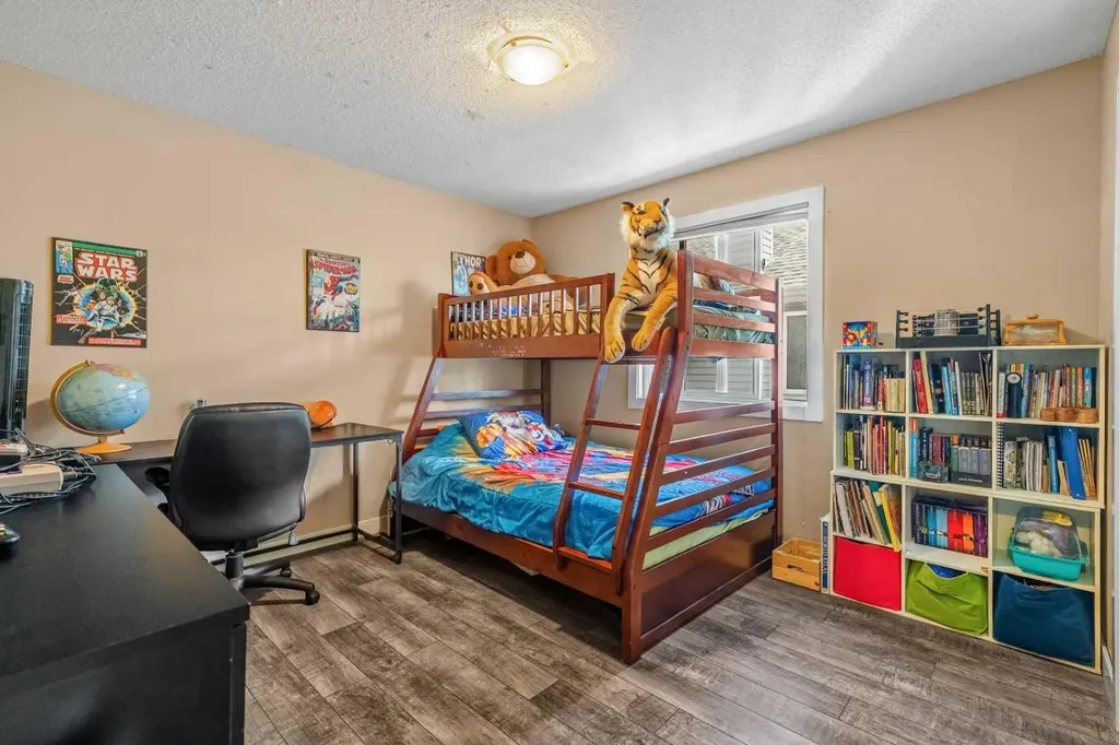 212 Crystal Green Place Okotoks AB T1S 2N4