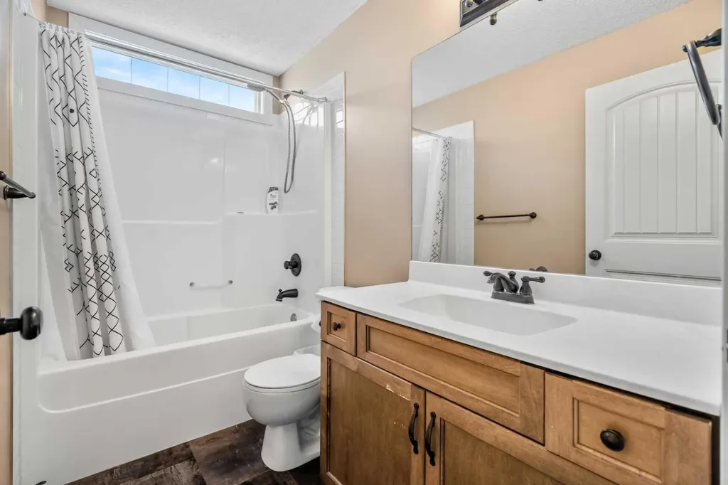 212 Crystal Green Place Okotoks AB T1S 2N4