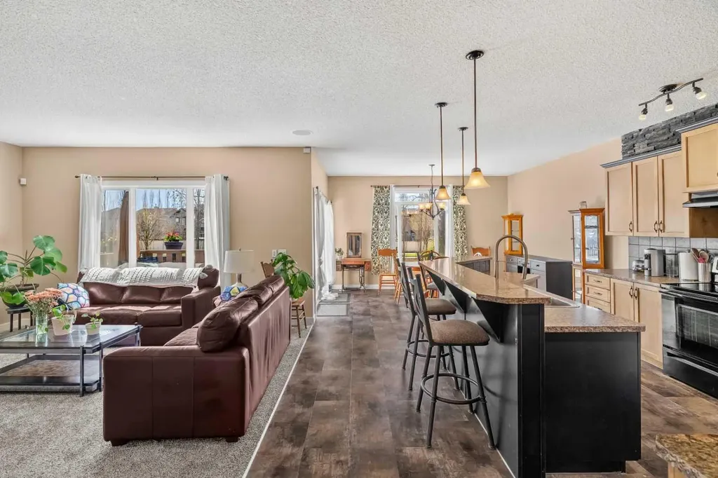 212 Crystal Green Place Okotoks AB T1S 2N4