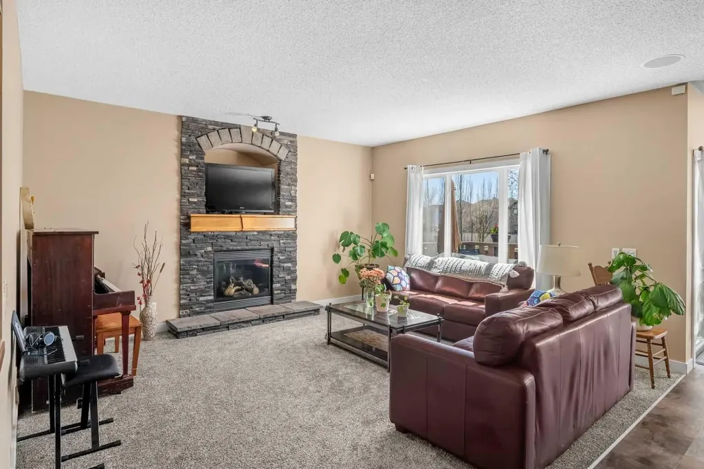 212 Crystal Green Place Okotoks AB T1S 2N4